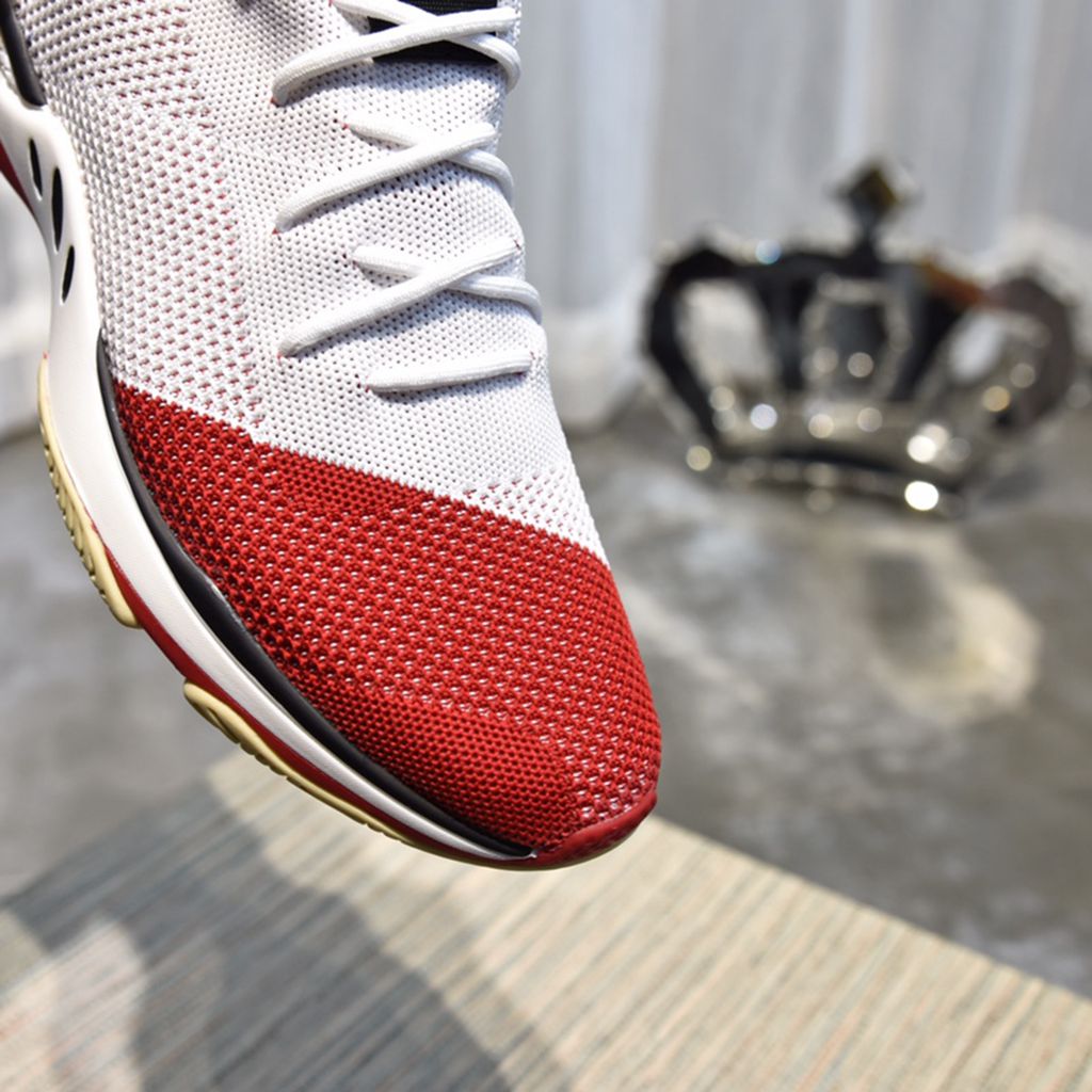 BLG  sneaker
